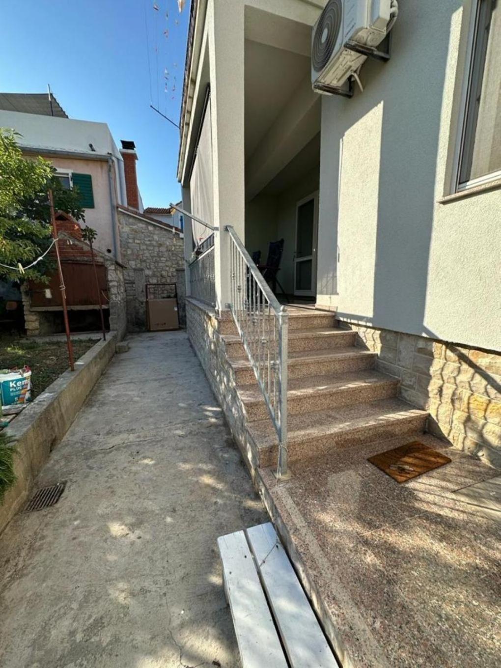 Apartment Denko Betina  Luaran gambar