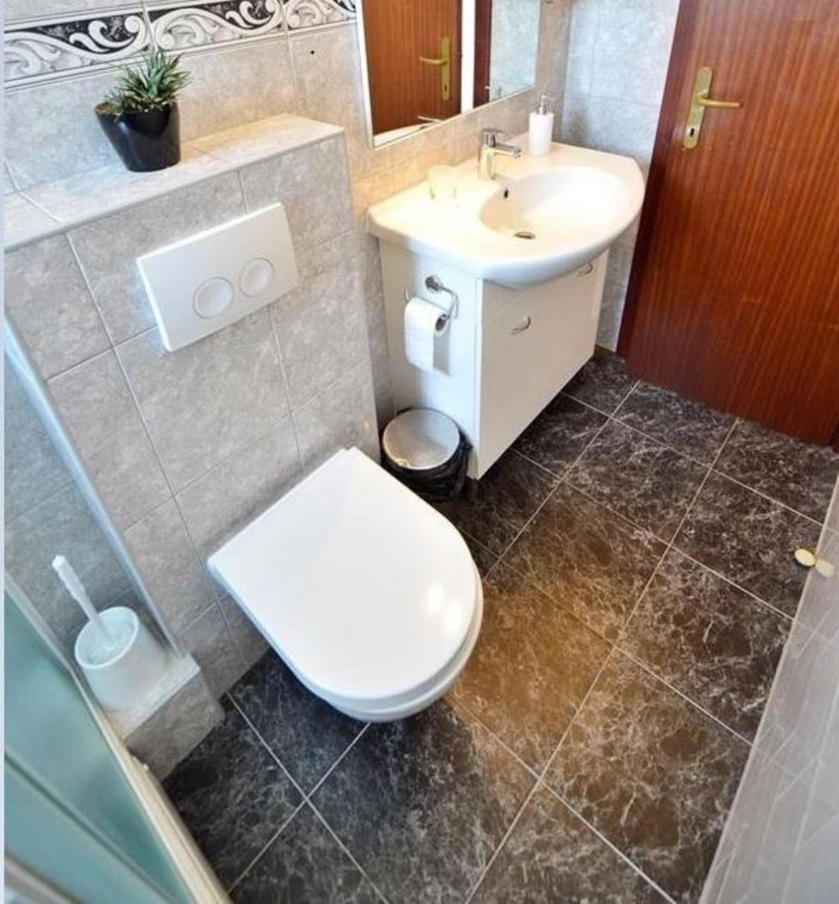 Apartment Denko Betina  Luaran gambar
