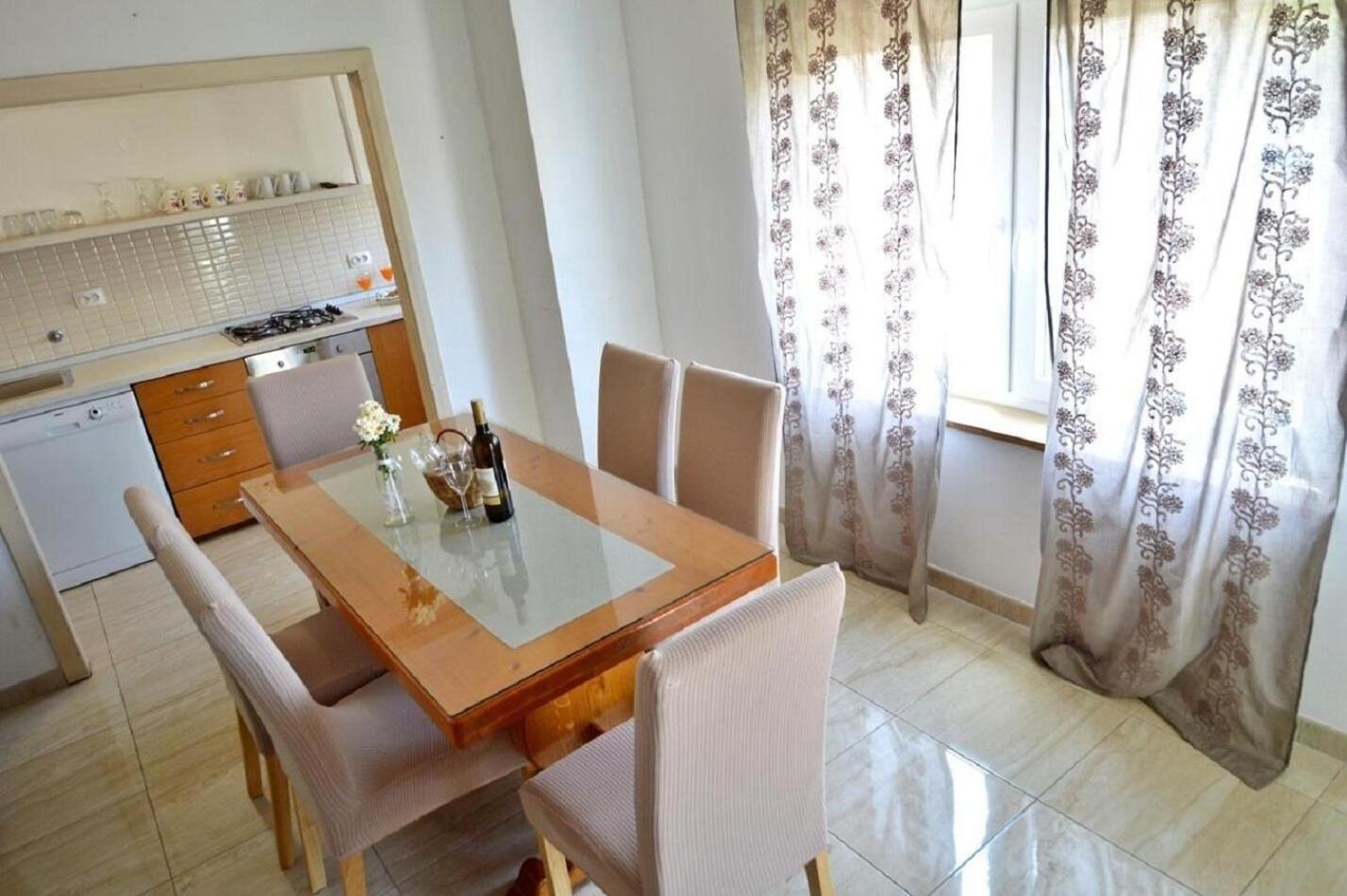 Apartment Denko Betina  Luaran gambar